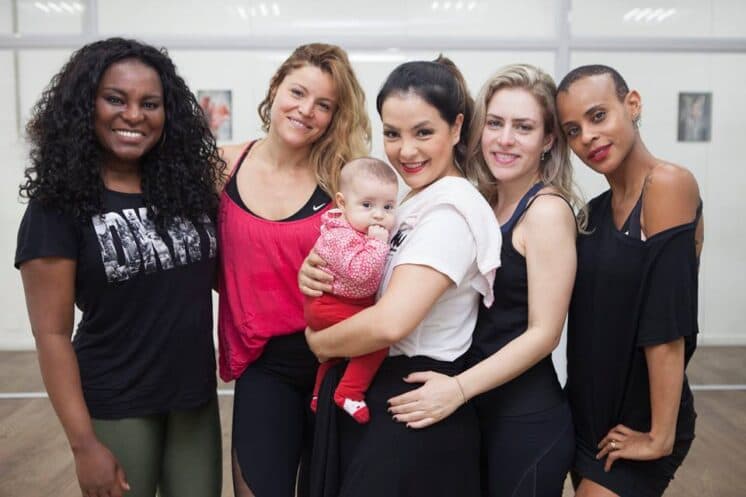 Com cantores lutando para encher shows, Rouge consegue marca histórica