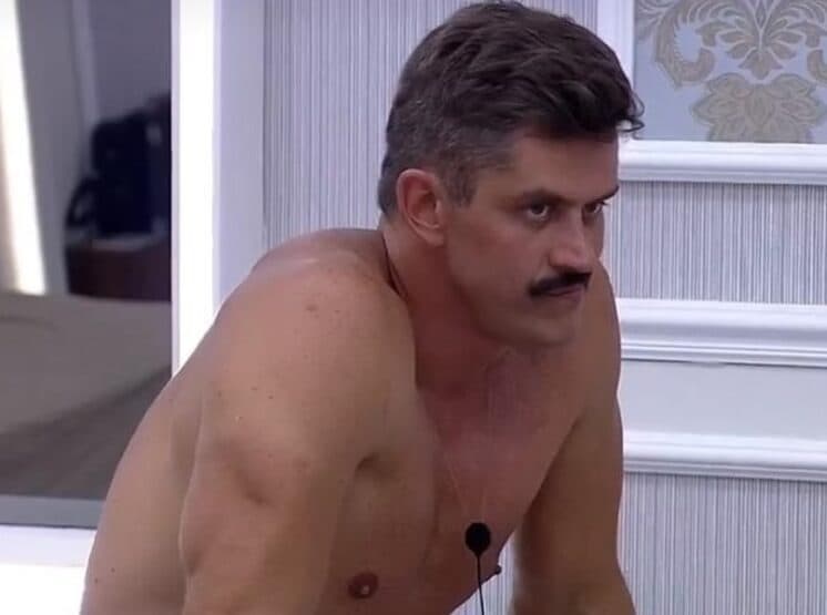 "A Fazenda 9": Marcos confessa que realmente estava apaixonado por Emilly