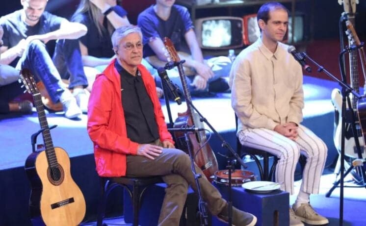 Caetano Veloso fala sobre redes sociais e faz revelação sobre celulares