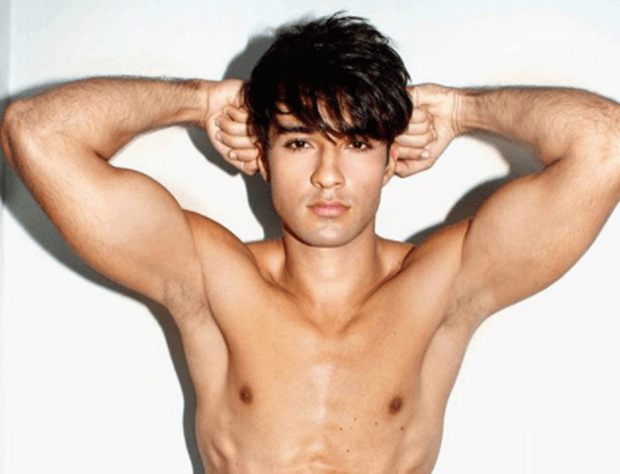 Ator revela como foi ir para a cama com Eriberto Leão durante gravação