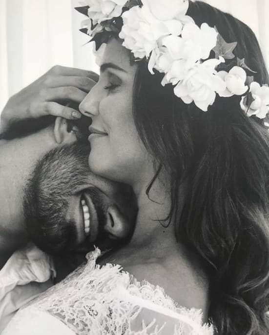 Deborah Secco comemora dois anos de casada com foto e declaração de amor
