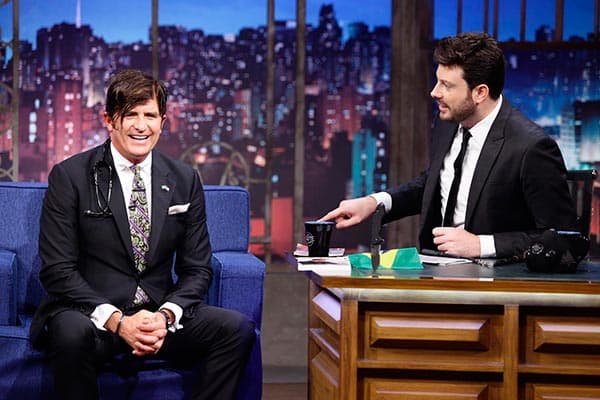Em alta no SBT, Danilo Gentili celebra primeiro lugar do The Noite