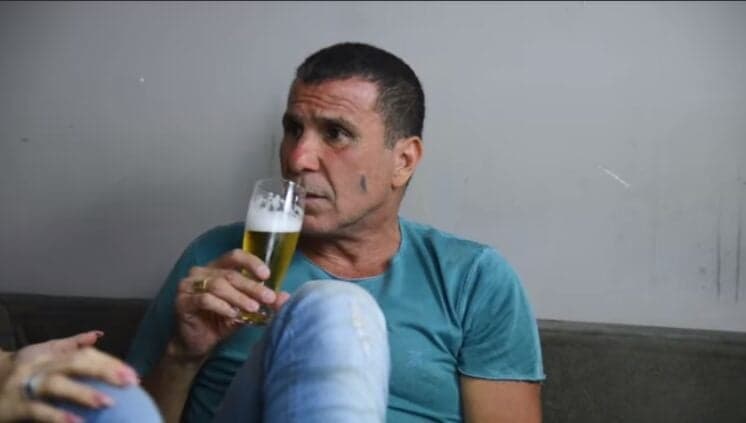 Com a dramaturgia reativada desde 2004, Eri Johnson justifica baixa audiência das novelas: "A Record tá começando agora"