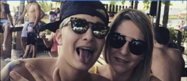 Mãe de Mc Gui está internada em estado grave