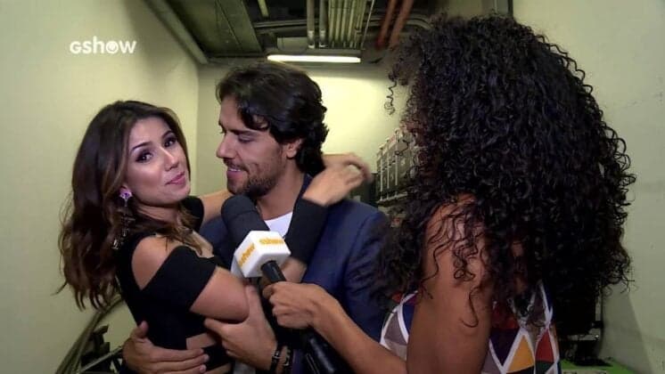 Paula Fernandes manda indireta para ex-namorado