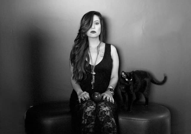 Pitty fala da relação de seus gatos com sua filha, Madalena
