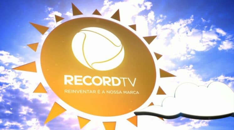 Record promove dança das cadeiras e atriz fica completamente perdida
