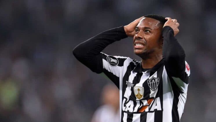 Robinho é condenado a nove anos de prisão por violência sexual em grupo