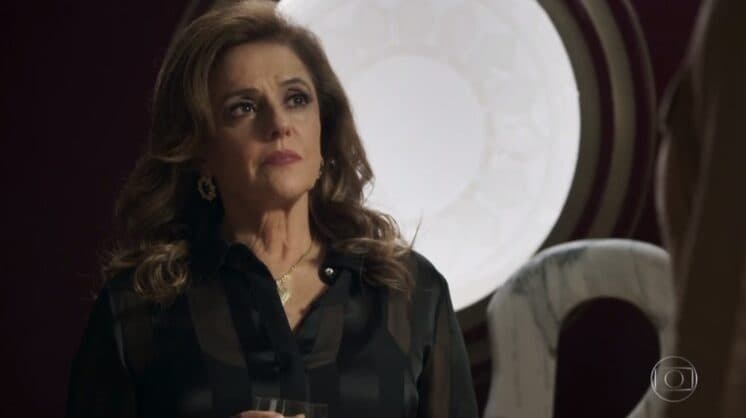 O Outro Lado do Paraíso: Sophia mente sobre Clara e engana Gael