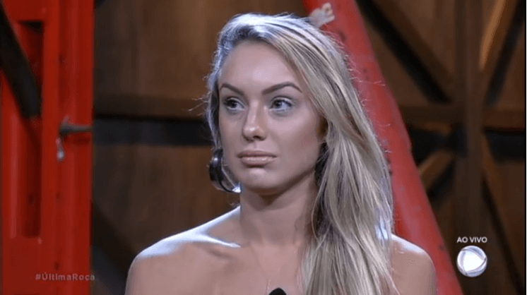 Ex-A Fazenda, Monick Camargo quer investir na carreira de atriz