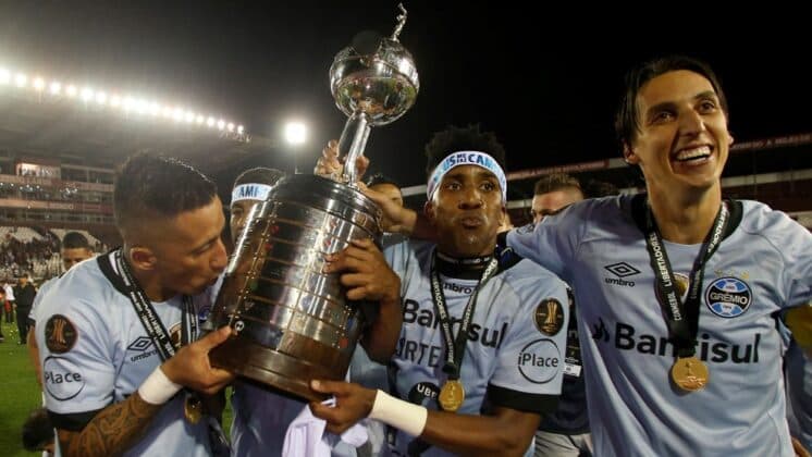 Contrariando a Globo, Conmebol ameaça mudar horários da Libertadores