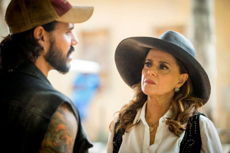 O Outro Lado do Paraíso: Mariano encontra esmeralda gigante, mas passa a perna em Sophia