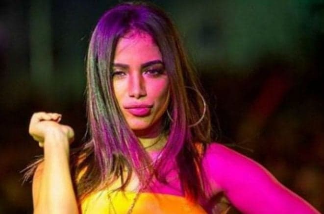 Anitta comemora show no Réveillon do Rio de Janeiro e conta detalhes