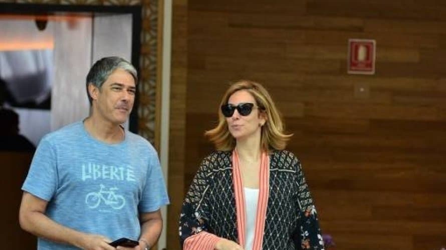 William Bonner e a namorada Natasha Dias em flagra na hora do almoço (Foto AgNews)