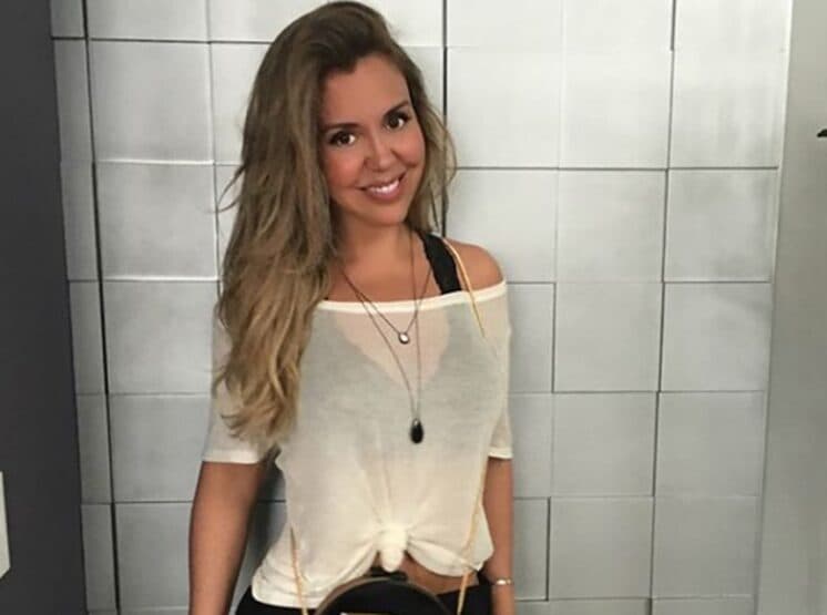 Após problema grave de saúde, Renata Banhara comemora o Natal e faz textão