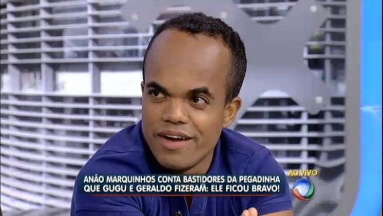 Anão Marquinhos é alvo de críticas por virar pastor e fazer pregações