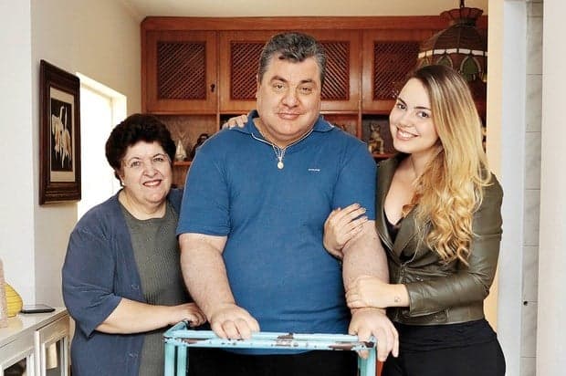 Gerson Brenner volta a ser internado com pneumonia em UTI