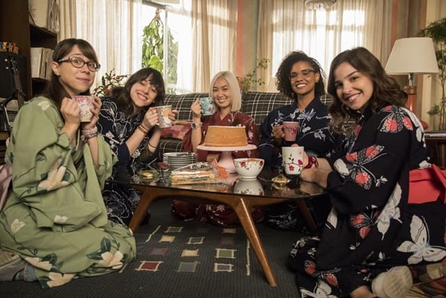 Malhação: As Five comemoram um ano juntas e atrizes cultivam amizade nos bastidores