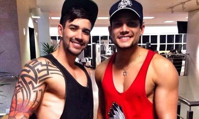 Sem dinheiro, Gusttavo Lima é salvo por cantor sertanejo em farmácia