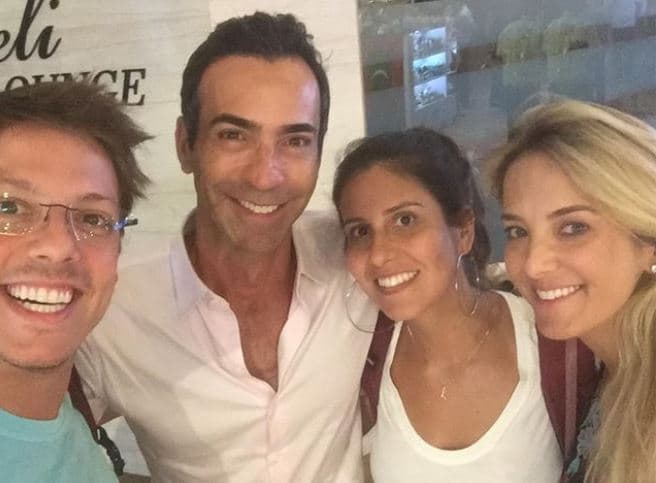 Ticiane e Tralli "esbarram" em Porchat e esposa após lua de mel