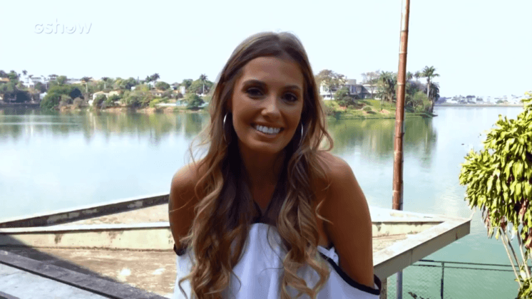 Após três anos, modelo Paola Antonini fala sobre acidente de carro