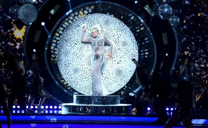 Xuxa no especial de fim de ano do Dancing Brasil (Foto: Blad Meneghel)