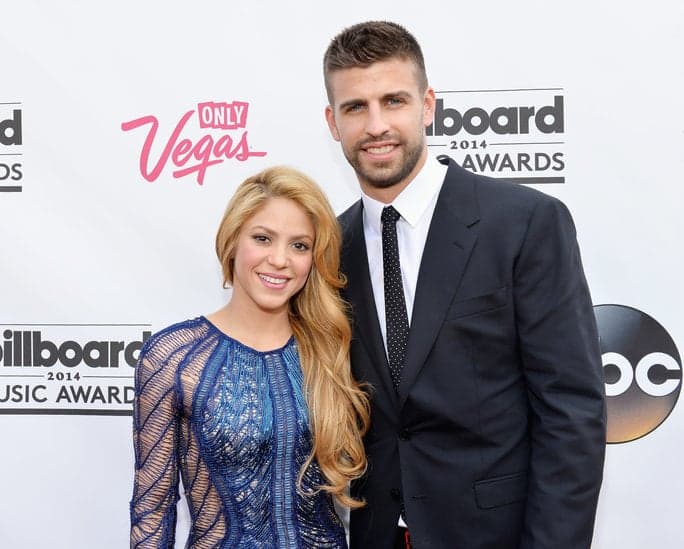 Assédio exagerado da imprensa faz Shakira e Piqué denunciarem paparazzis