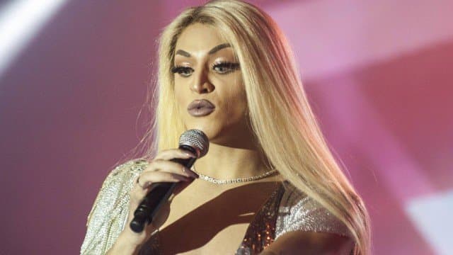 Drag queen se passa por Pabllo Vittar em Portugal e realiza shows no exterior