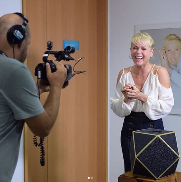 Com privilégio, Xuxa foi considerada esnobe na gravação do Família Record
