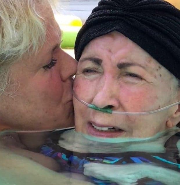 Xuxa compartilha vídeo, emociona e batalha pela vida da mãe