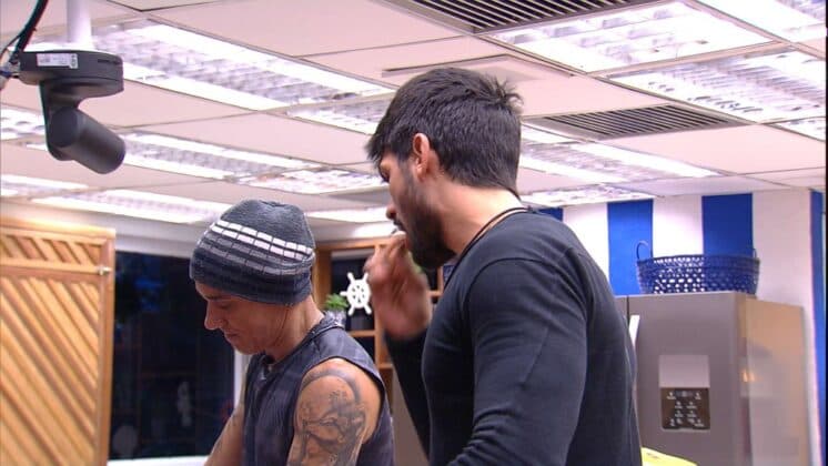 BBB18: Ayrton fala 'mal' da própria filha ao criticar postura dela no jogo