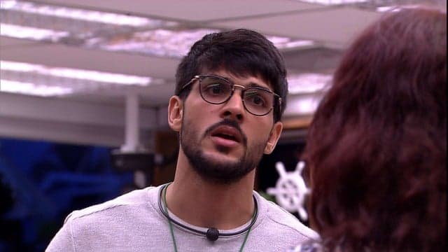 BBB18: Lucas diz que tem medo de perder a noiva e faz desabafo