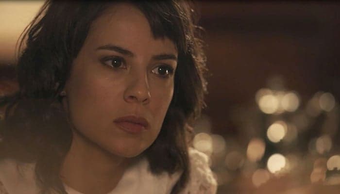 Tempo de Amar: Lucinda é desmascarada pelo próprio pai: "Você é louca"