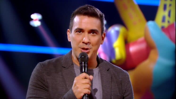 Próximo da final, The Voice Kids surpreende com novidade neste domingo (25)