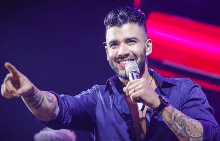 Gusttavo Lima sensualiza na web e recebe 'bronca' da esposa