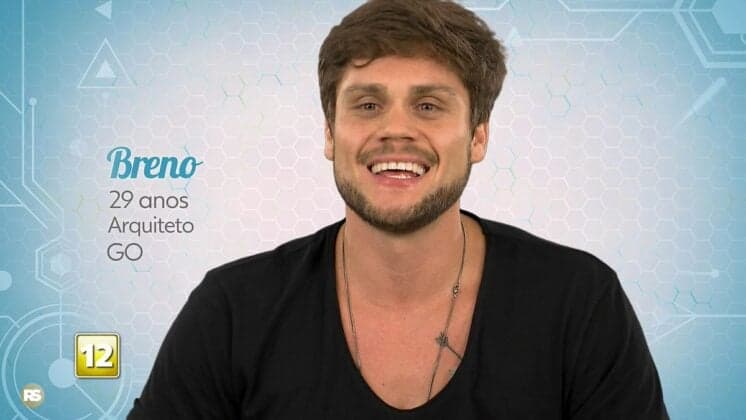 BBB18: Após dar beijo, Breno dispara sobre Jaqueline: "Não é meu estilo"