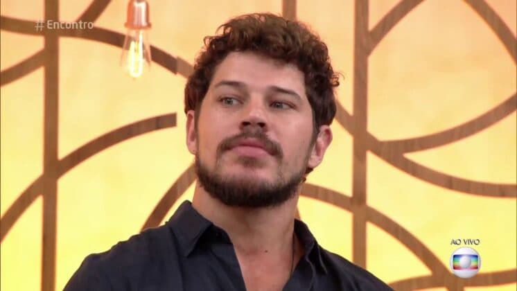 José Loreto comenta gravidez de Débora Nascimento: ‘Engordei, fiquei enjoado’