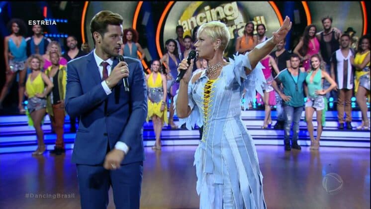 Exibido em novo dia, Dancing Brasil tem surpreendido a Record em audiência