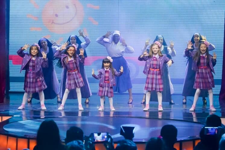 Show oficial de Carinha de Anjo com baile de Carnaval se apresenta em São Paulo