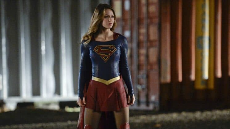 Supergirl tem alta audiência na Globo e iguala recorde de antecessoras
