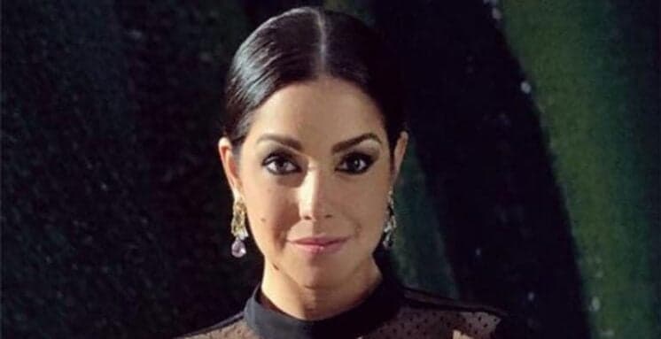Thais Fersoza publica foto com look encantador e surpreende fãs