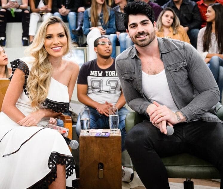 Ex-BBB Rodrigão exibe momento íntimo com os filhos e manda indireta para Adriana Sant’Anna