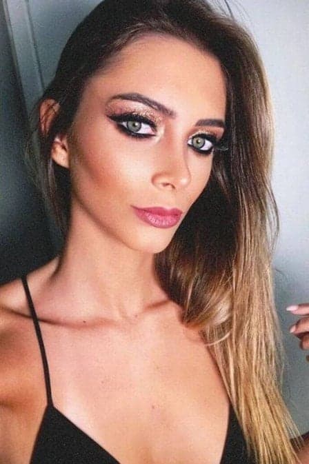 Vagas em camarote da Sapucaí estão sendo vendidas pela filha de Eduardo Cunha e ultrapassam os R$ 7 mil