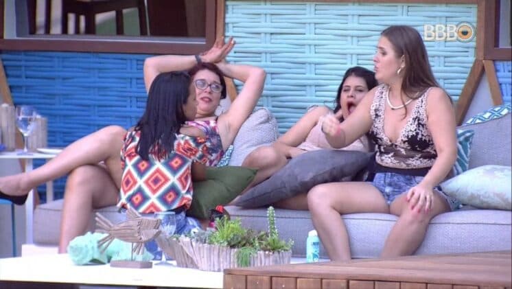 No BBB18, participante se apresenta e revela: "sou bi. Sinto atração por homens e boletos pagos"