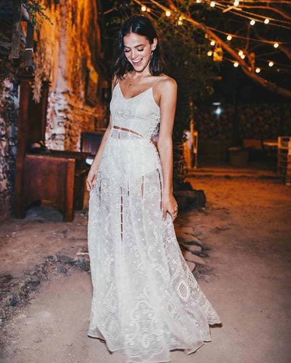 Internauta pede vestido de Bruna Marquezine e atriz dá resposta surpreendente