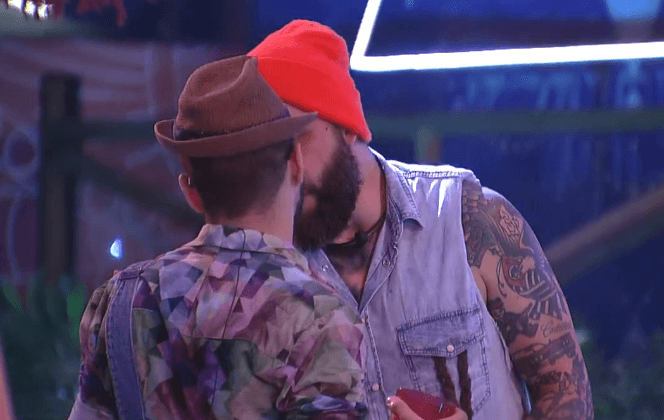 Mahmoud convida Caruso para sair depois do BBB18 e ouve: "Sou uma boa diversão"