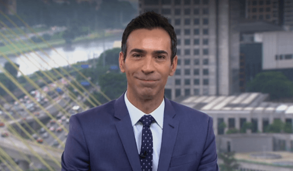 César Tralli é chamado de "sem vergonha" por pessoa em debate