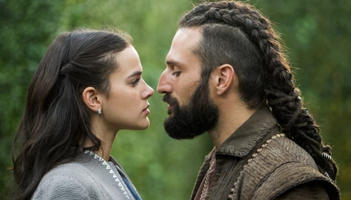 Deus Salve o Rei: Catarina dá ultimato a Constantino após flagrá-lo com Mirtes