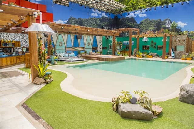 http://tvfoco.uai.com.br/wp-content/uploads/2015/05/Daniela-Mercury.jpg