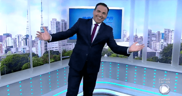 Reinaldo Gottino divulga nova programação da Record e convida público